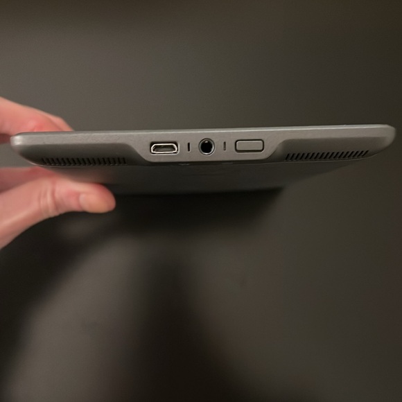 Amazon Kindle Touch - Picture 8 of 11